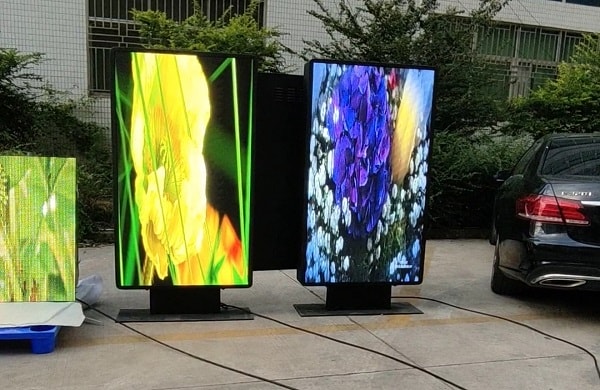 Outdoor Digital Banner