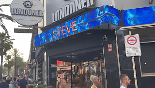 İspanya'da Premteco P4.8 Dış Mekan Önden Erişimli LED Ekran