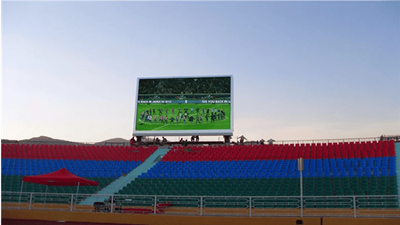 Come scegliere il display LED perimetrale ideale per il tuo locale: una guida completa