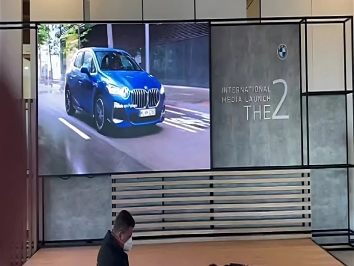 İspanya'da Premteco P1.9 İç Mekan Kiralık LED Ekran