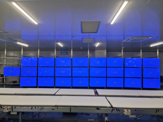 Malezya'da Premteco 55 inç LCD ekran